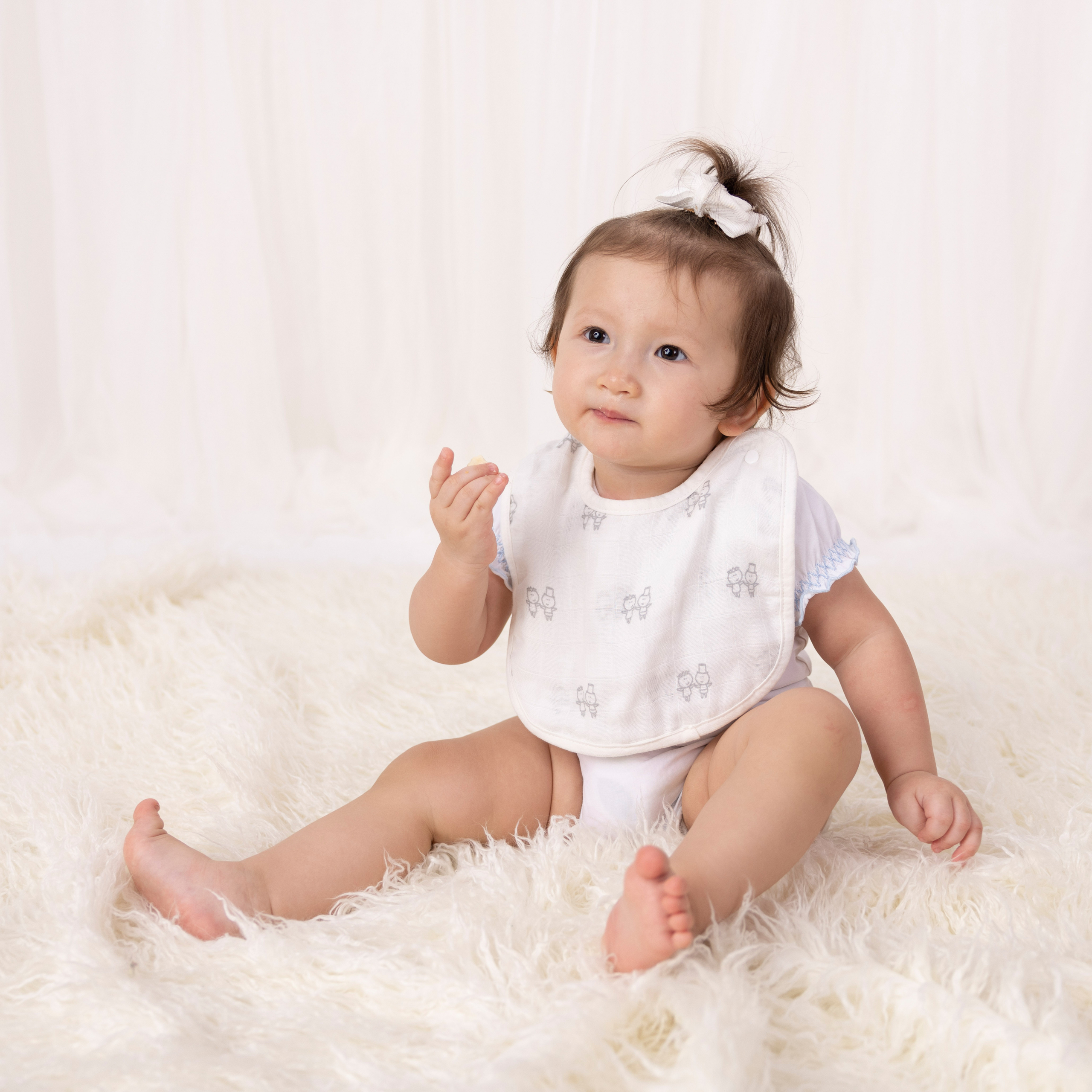 Six Layers of Cotton Muslin Snap Bibs - 3 pack - Image 5